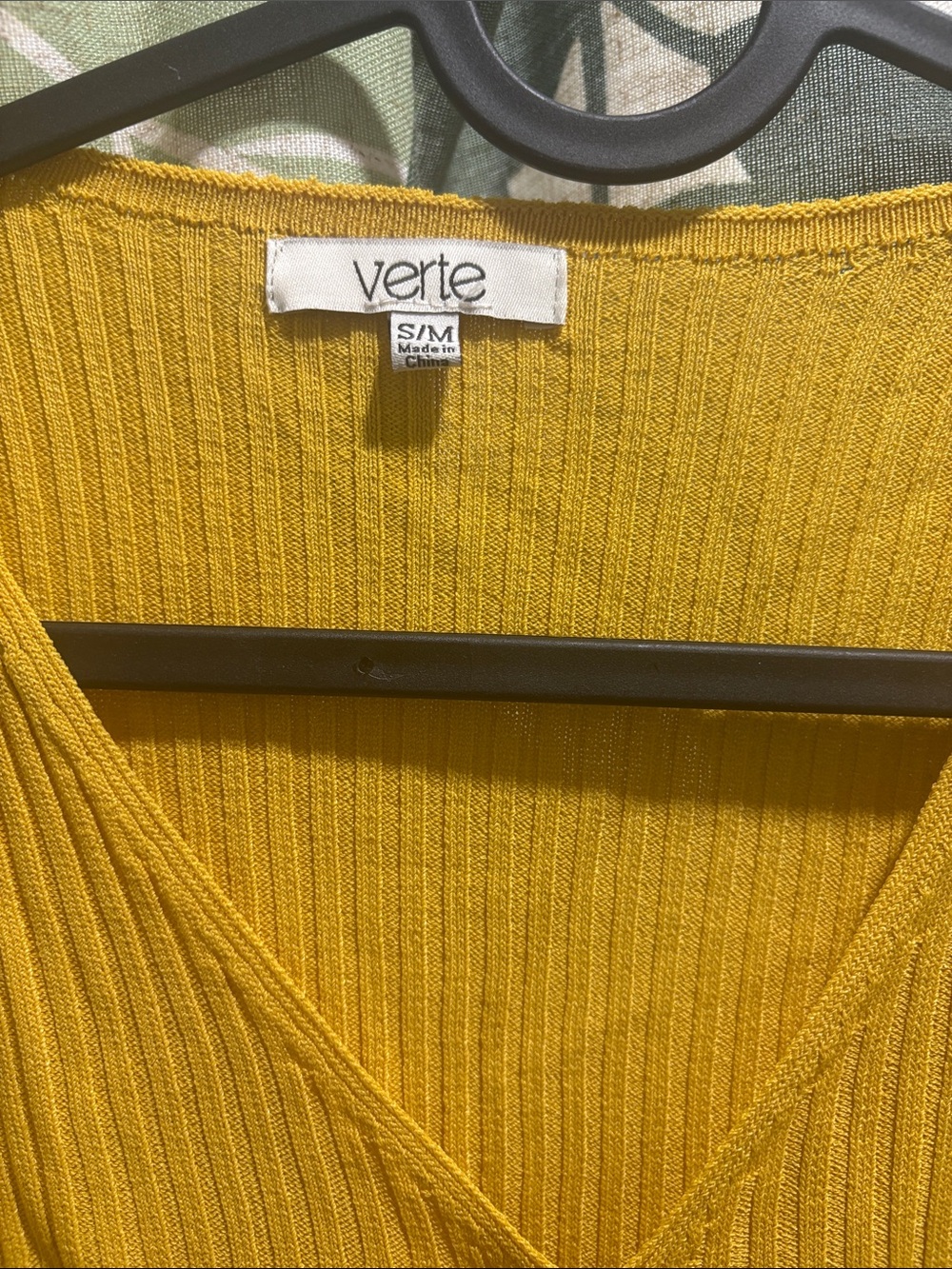 Yellow Ribbed V-Neck Drawstring Tunic Top - Picture 3 of 5